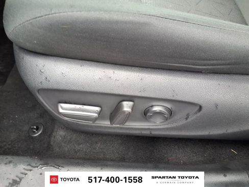 Used 2024 Toyota RAV4 XLE FWD image 16