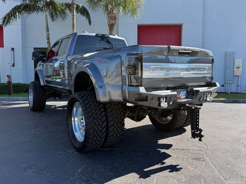 Used 2022 Ford F450 Platinum w/ FX4 Off-Road Package image 23