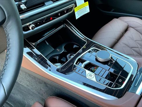 New 2026 BMW X5 sDrive40i w/ Climate Comfort Package image 8