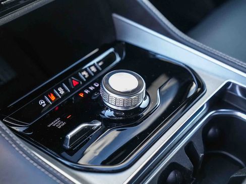 New 2026 Jeep Grand Wagoneer Limited w/ Premium Group II image 21