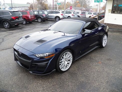 Used 2018 Ford Mustang Premium w/ Equipment Group 201A image 8