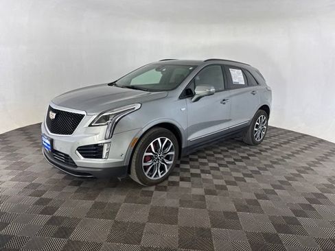 Used 2025 Cadillac XT5 Sportv w/ Technology Package AWD/4WD image 5