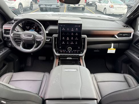 New 2026 GMC Yukon XL Denali w/ Denali Reserve Package AWD/4WD image 29