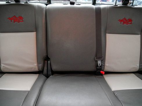 Used 2010 Toyota Tundra 4x4 Double Cab image 25