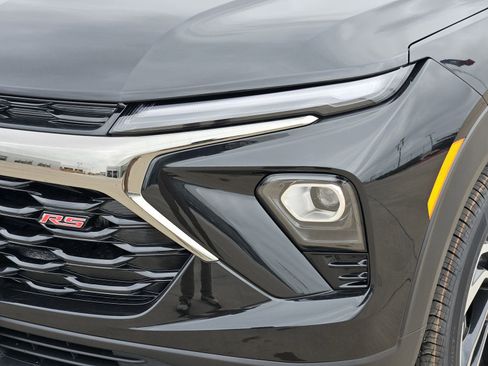 New 2026 Chevrolet TrailBlazer RS w/ Driver Confidence Package FWD image 11