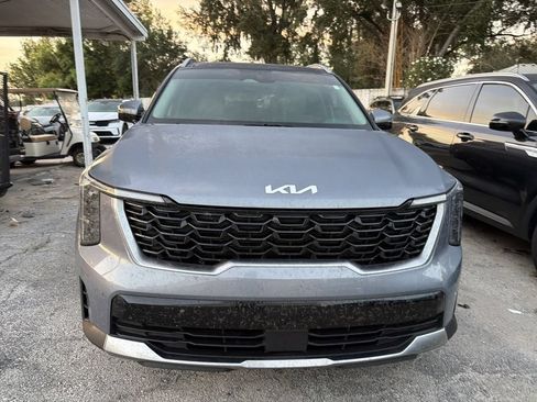 Used 2025 Kia Sorento S w/ Panoramic Sunroof Package FWD image 2
