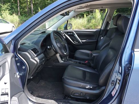 Used 2015 Subaru Forester 2.0XT Touring w/ Eyesight & Navigation System AWD/4WD image 2