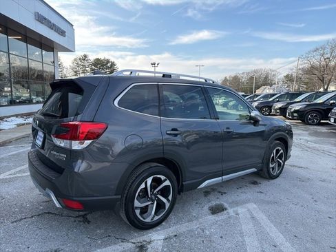 Used 2023 Subaru Forester Touring image 11