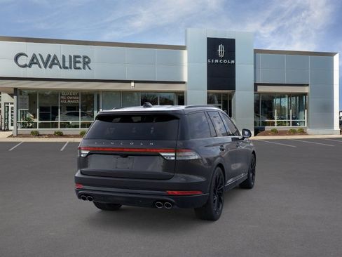 Used 2026 Lincoln Aviator Reserve w/ Luxury Package AWD/4WD image 8