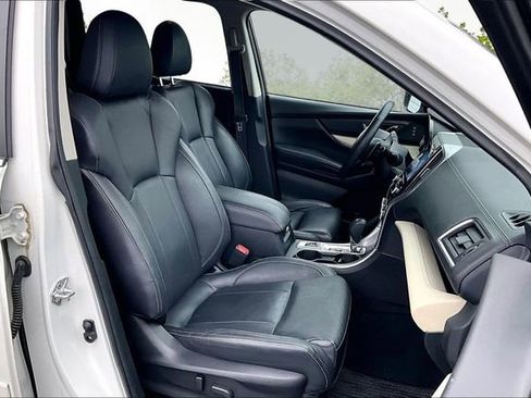 Used 2021 Subaru Ascent Limited w/ Technology Package AWD/4WD image 7