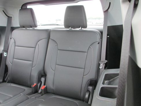 Used 2023 GMC Acadia SLT w/ Elevation Edition AWD/4WD image 22