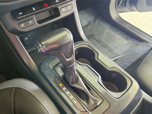 Used 2017 Chevrolet Colorado Z71 image 27