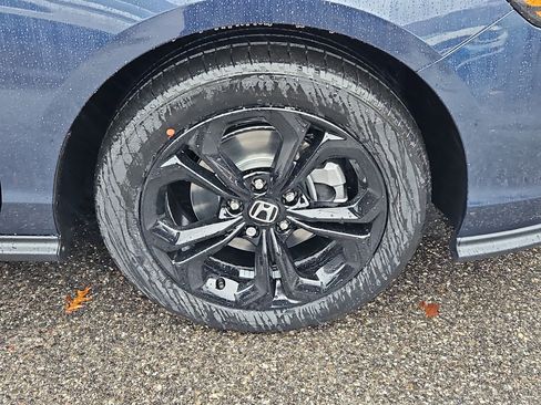 New 2025 Honda Accord SE image 4