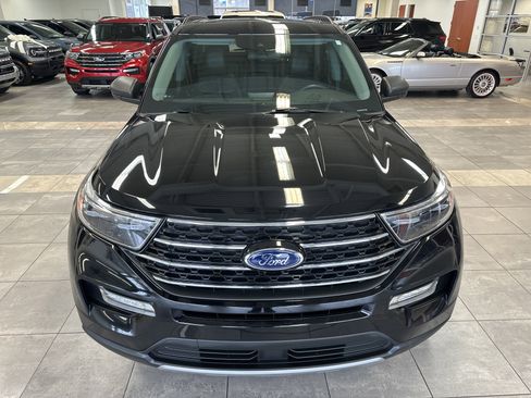 Used 2023 Ford Explorer XLT w/ Equipment Group 202A image 21