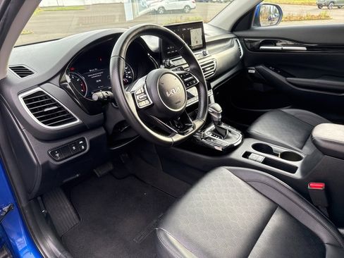 Used 2022 Kia Seltos SX w/ Sunroof Package image 15