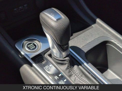 Used 2025 Nissan Sentra SV FWD image 16