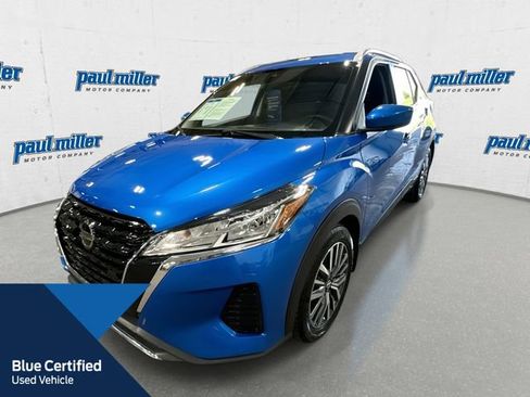 Used 2021 Nissan Kicks SV FWD image 1