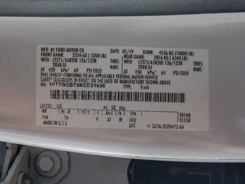 Used 2019 Ford F250 Platinum w/ Platinum Ultimate Package AWD/4WD image 64