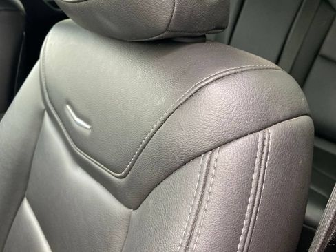 Used 2023 Cadillac XT5 Luxury FWD image 16