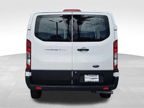 Used 2025 Ford Transit 250 Low Roof w/ Exterior Upgrade Package RWD image 4