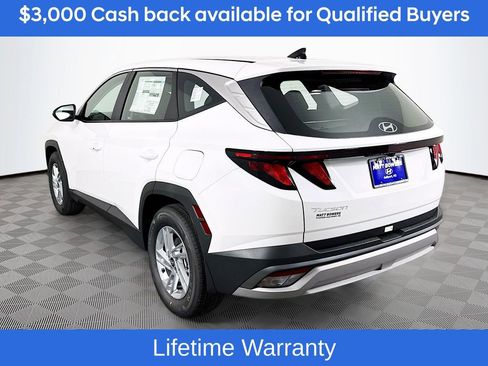 New 2026 Hyundai Tucson SE image 7