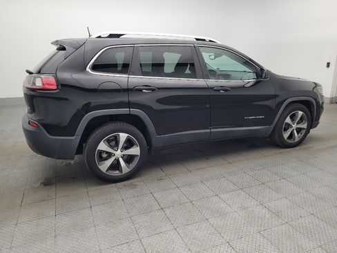 Used 2019 Jeep Cherokee Limited w/ Technology Group FWD image 10