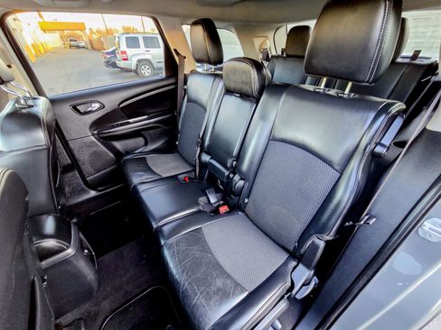 Used 2020 Dodge Journey Crossroad image 28