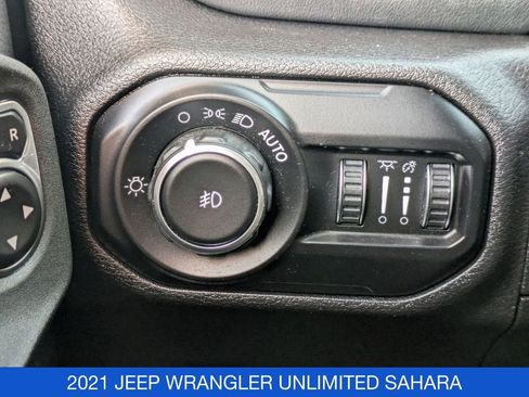 Used 2021 Jeep Wrangler Unlimited Sahara image 19