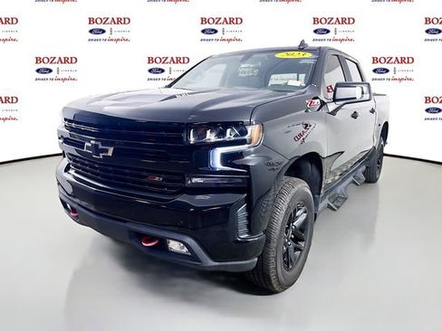 Used 2021 Chevrolet Silverado 1500 LT Trail Boss w/ Convenience Package II image 4