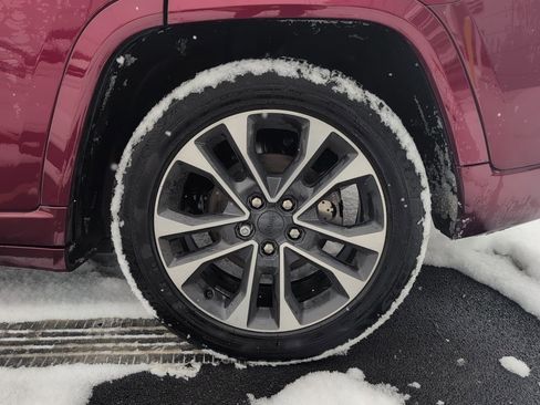 Used 2023 Jeep Grand Cherokee Overland image 10