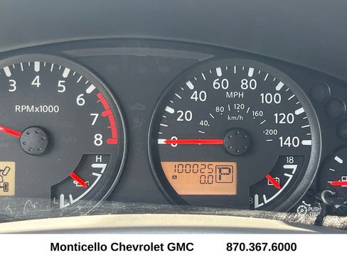 Used 2018 Nissan Frontier SV image 14