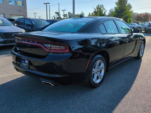Used 2023 Dodge Charger SXT RWD image 4