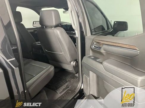 Used 2023 Chevrolet Silverado 1500 RST w/ Convenience Package II AWD/4WD image 18