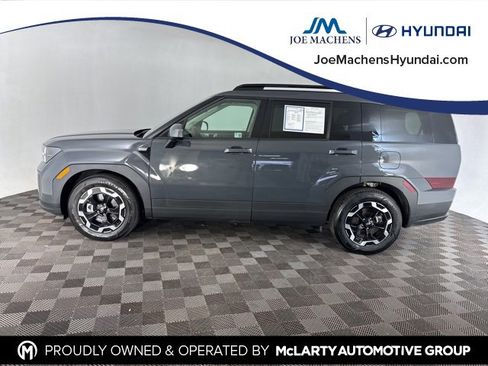 Used 2025 Hyundai Santa Fe SEL image 9