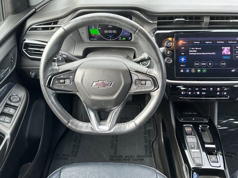 Used 2022 Chevrolet Bolt EUV LT w/ Convenience Package image 14