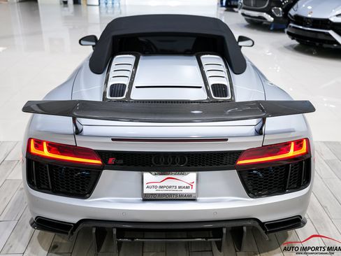 Used 2018 Audi R8 V10 w/ Carbon Exterior Package AWD/4WD image 50