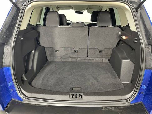 Used 2017 Ford Escape SE image 18