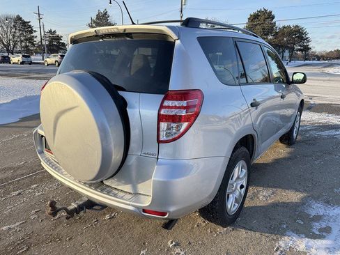 Used 2011 Toyota RAV4 4WD image 5