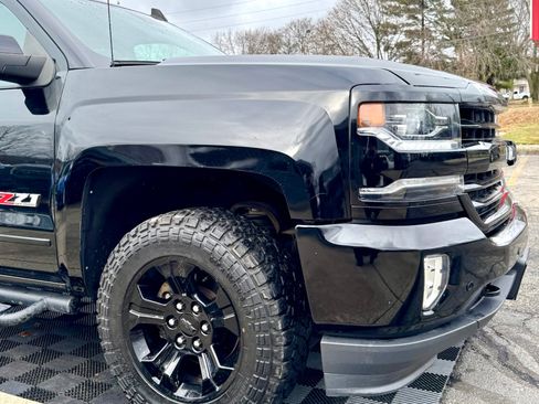 Used 2018 Chevrolet Silverado 1500 LTZ Z71 w/ LTZ Plus Package image 11