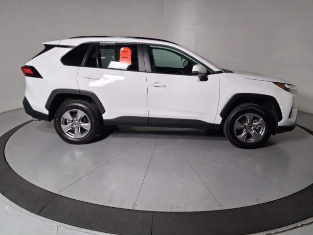 Used 2025 Toyota RAV4 XLE FWD image 3