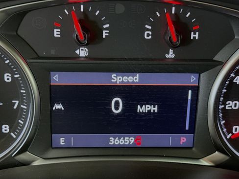 Used 2023 GMC Terrain SLT w/ Elevation Edition FWD image 16