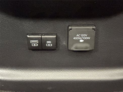Used 2023 Toyota Tundra Limited w/ Power Package AWD/4WD image 38