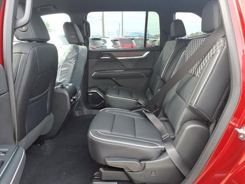 New 2026 GMC Acadia Denali w/ Super Cruise Package image 13