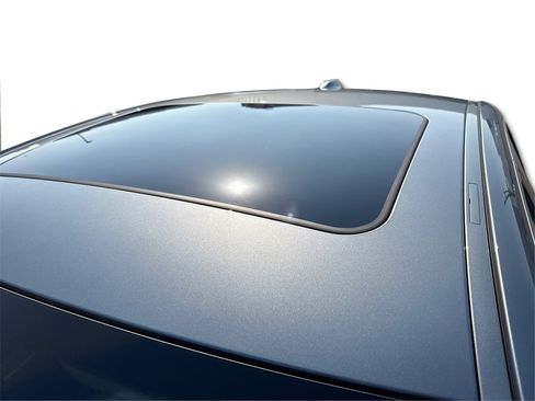 New 2025 BMW 330i Sedan w/ Premium Package image 12