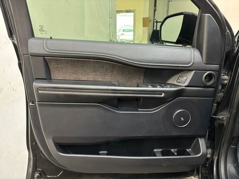 Used 2018 Ford Expedition Max Limited w/ Equipment Group 302A AWD/4WD image 23