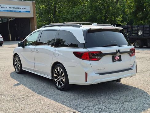 Used 2025 Honda Odyssey Elite image 8