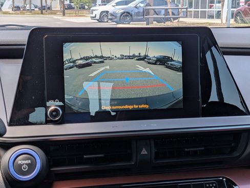 Used 2024 Toyota Prius Prime FWD image 13