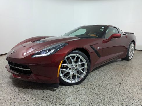 Used 2018 Chevrolet Corvette Stingray Coupe w/ 2LT Preferred Equipment Group image 17