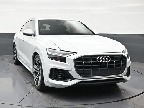 Used 2019 Audi Q8 Premium Plus w/ Premium Plus AWD/4WD image 7