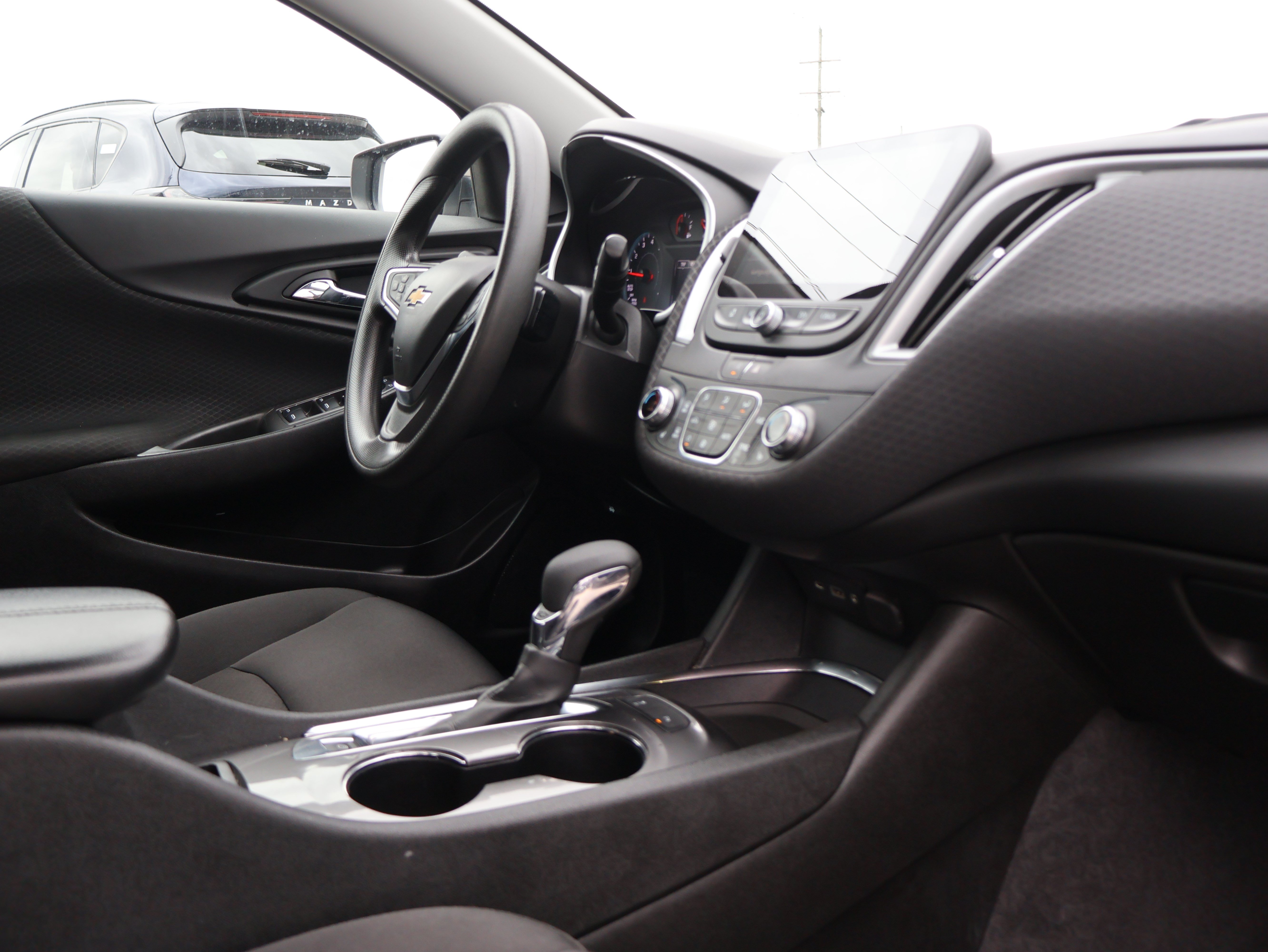 Used 2025 Chevrolet Malibu LT FWD image 9